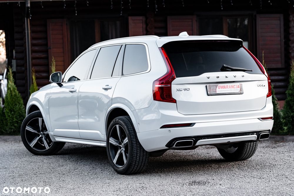 Volvo XC 90 D5 AWD R-Design - 10
