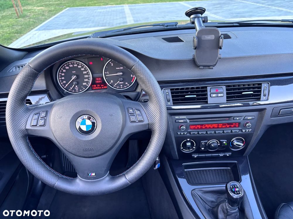 BMW Seria 3 320d - 25