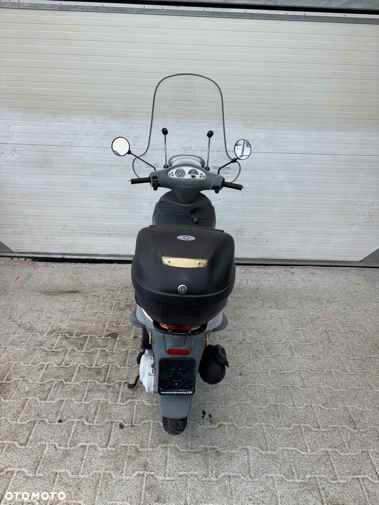 Piaggio FLY - 33