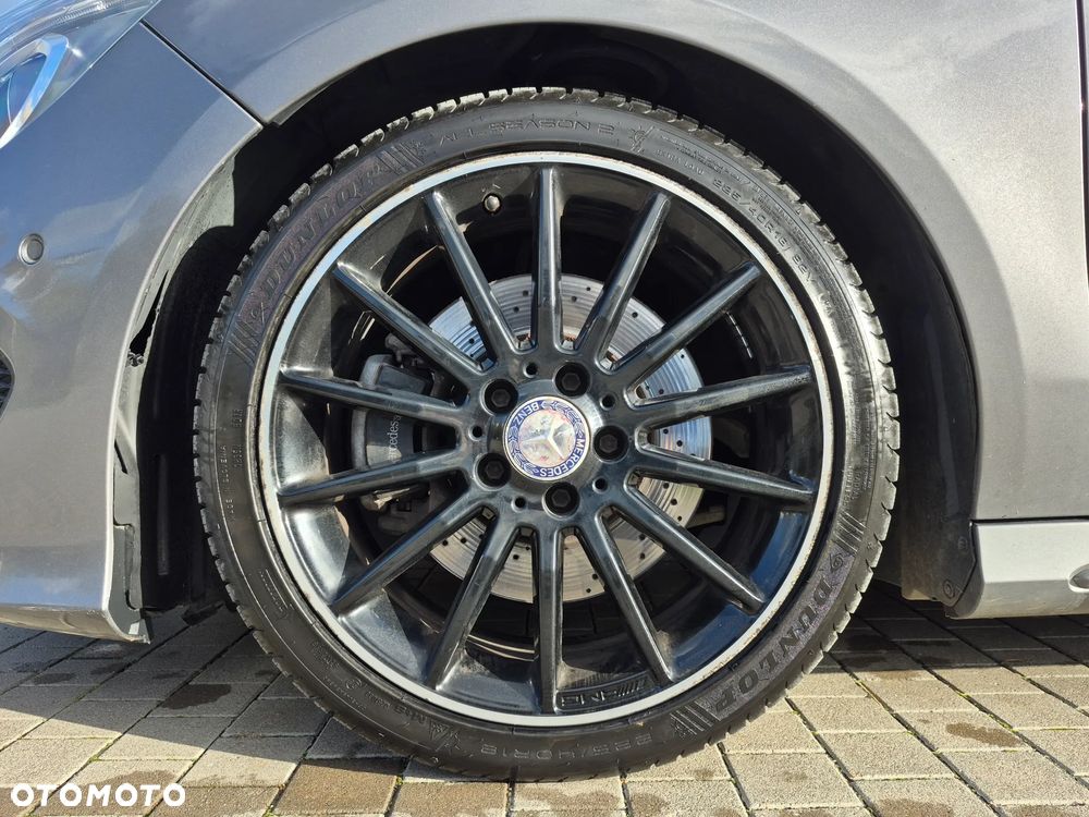 Mercedes-Benz CLA 250 4Matic 7G-DCT AMG Line - 39