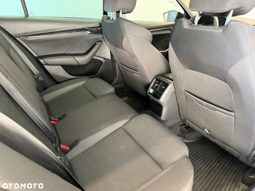 Skoda Octavia 2.0 TDI Ambition - 23