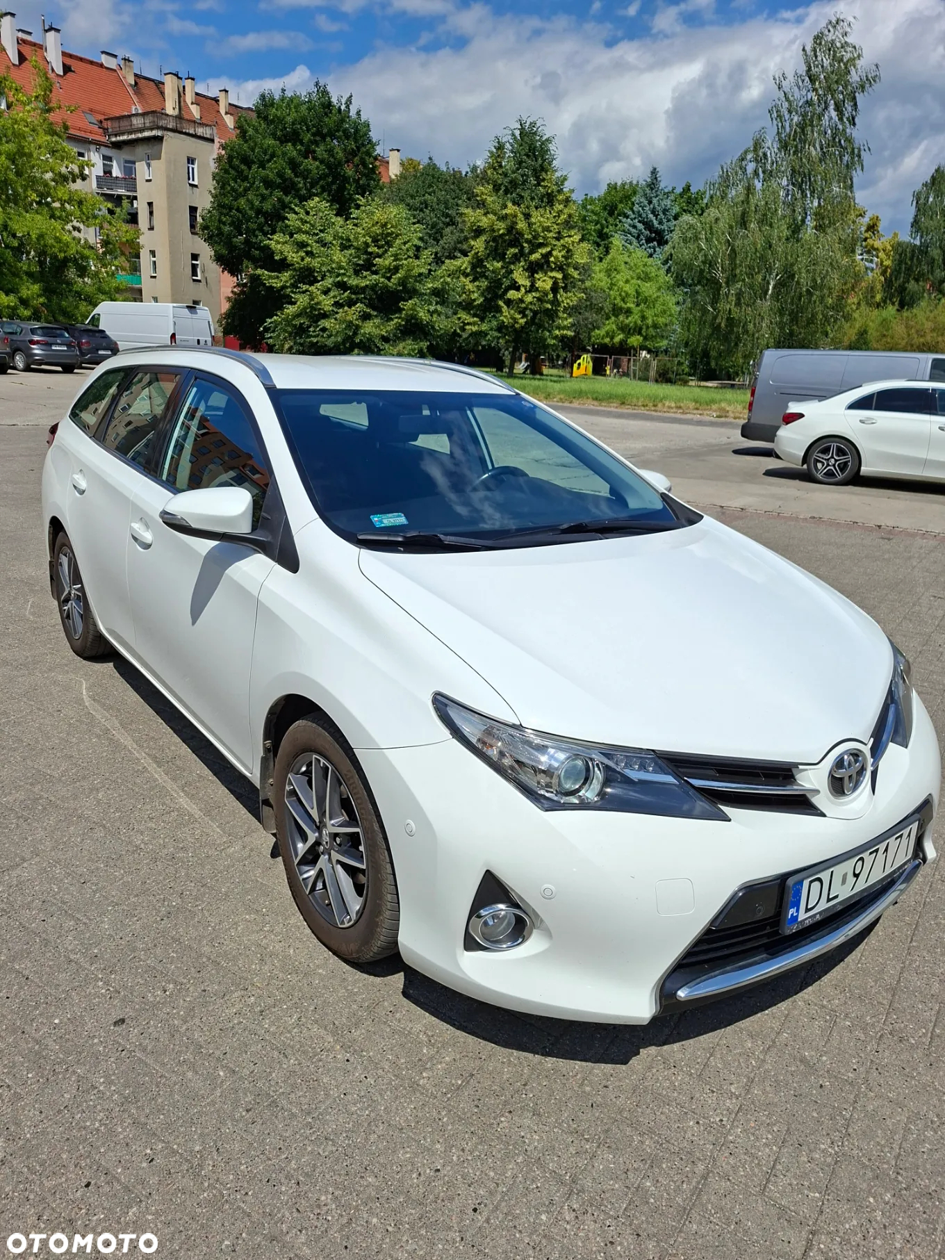 Toyota Auris 1.6 Premium Comfort - 3