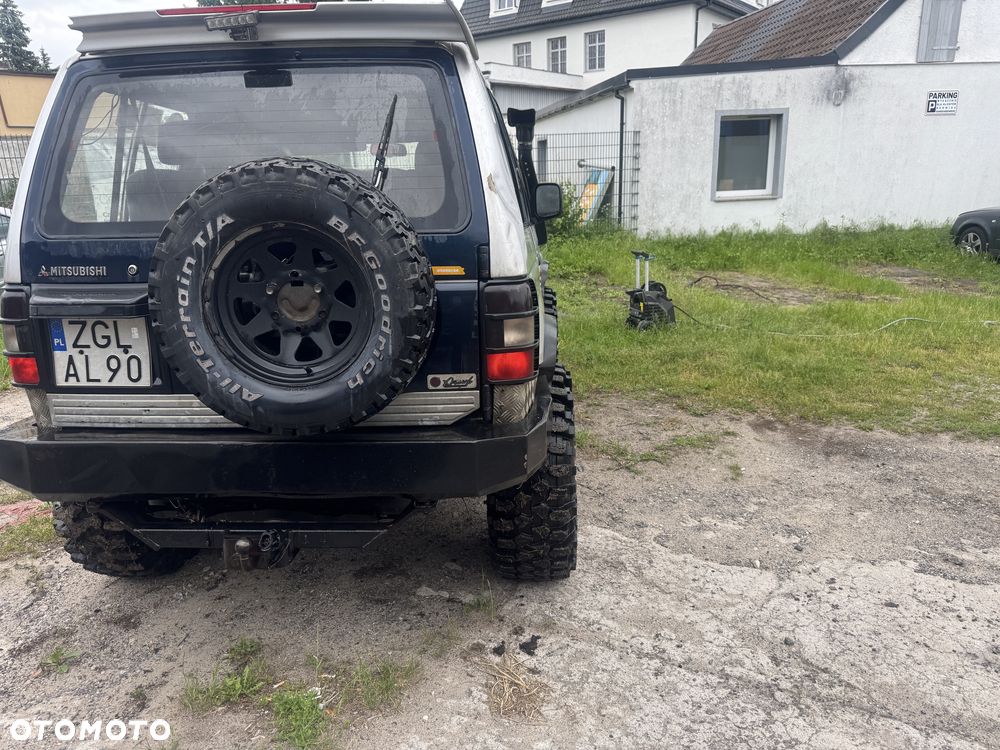 Mitsubishi Pajero - 6