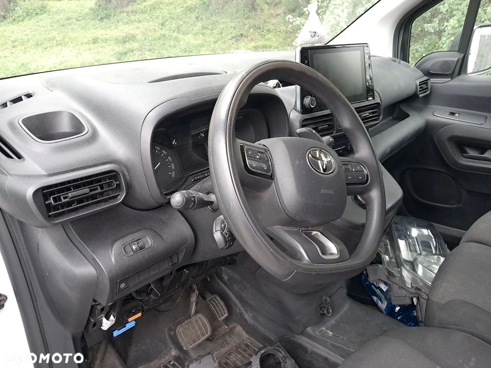Toyota Proace City - 8