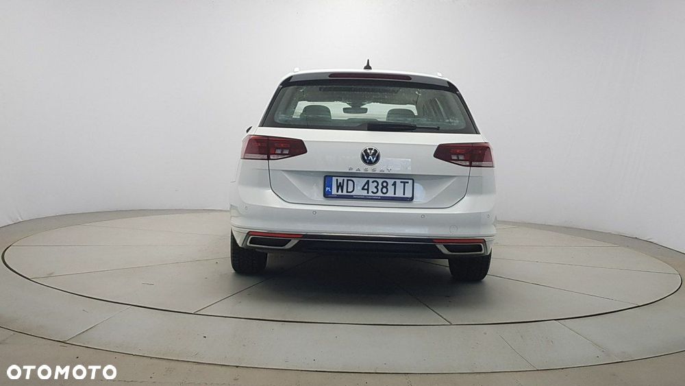Volkswagen Passat - 6