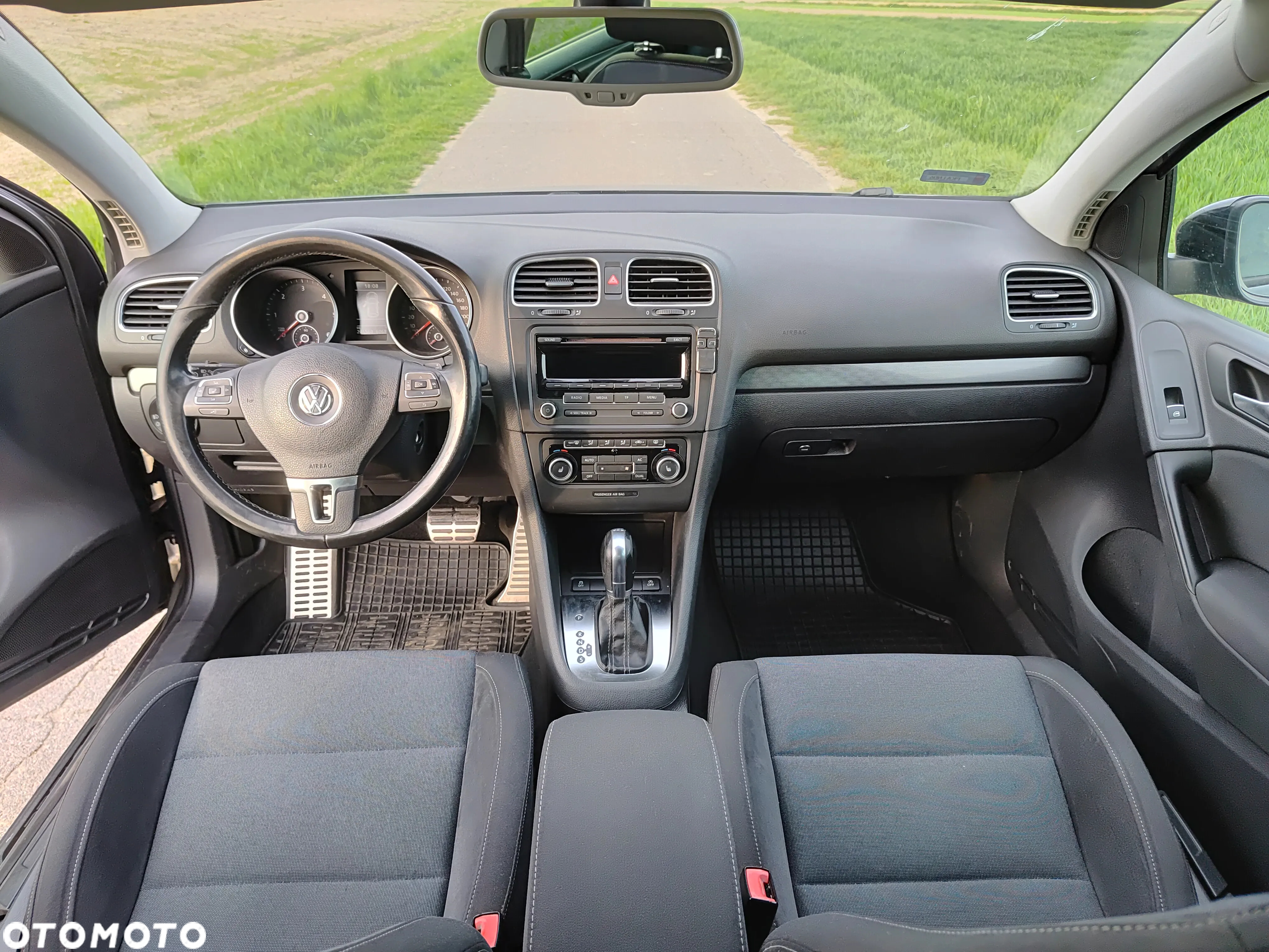 Volkswagen Golf VI 1.6 TDI Comfortline DSG - 18
