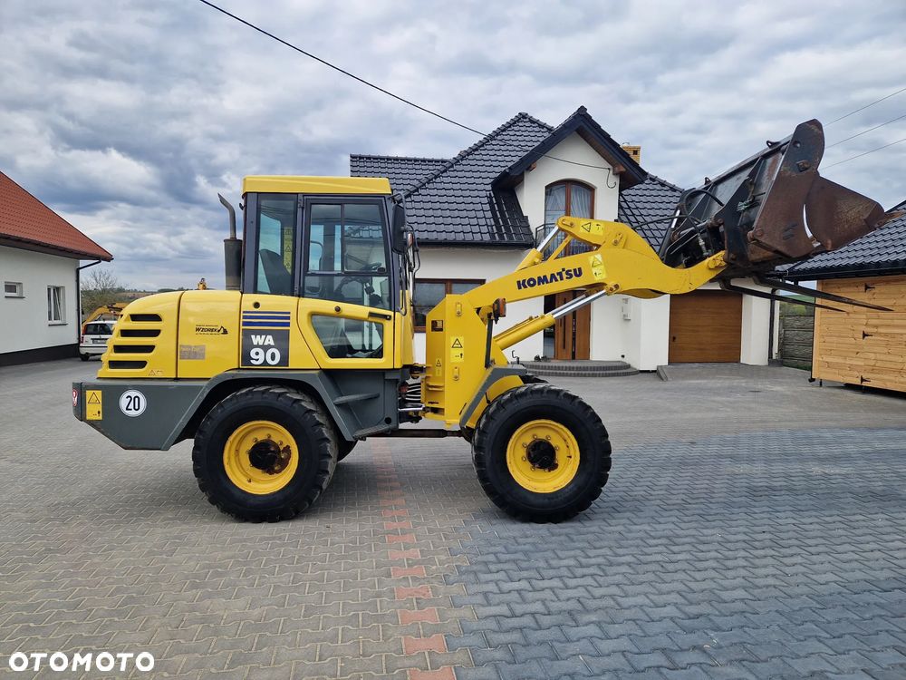 Komatsu WA90-3H - 3