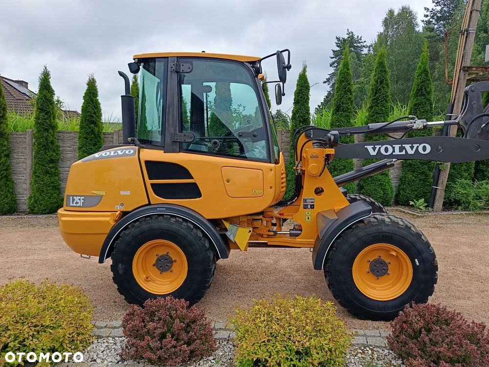 Volvo L25F - 7