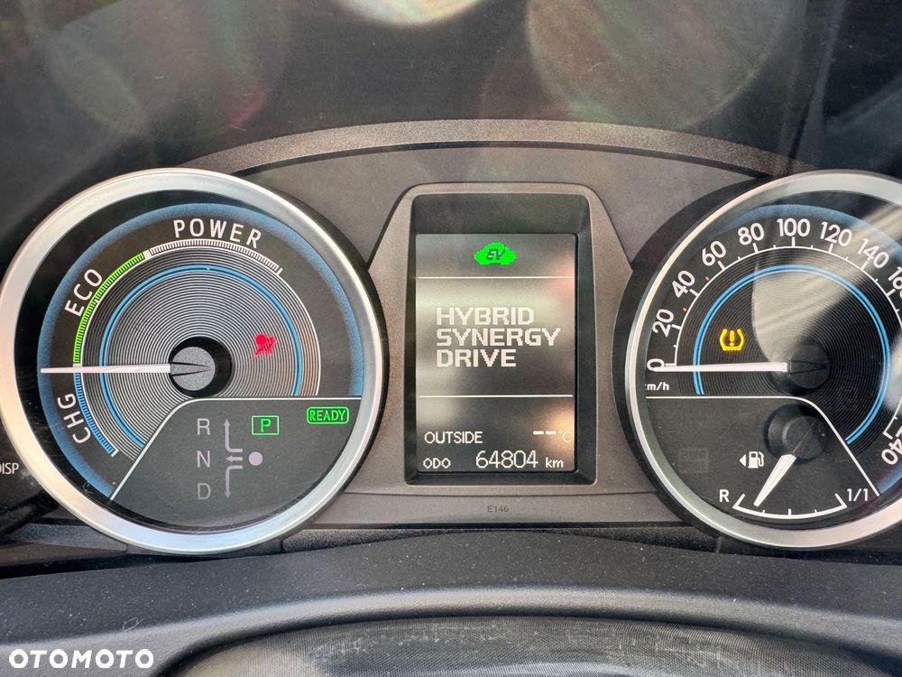 Toyota Auris ver-1-8-hsd-luna - 16