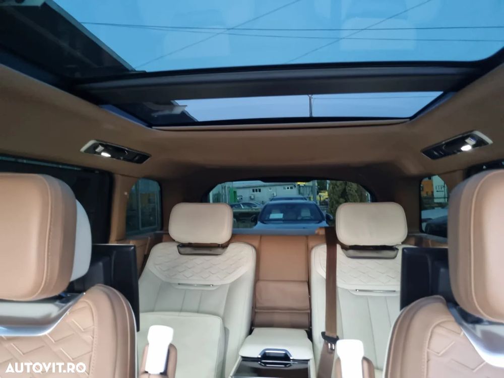 Land Rover Range Rover 4.4 V8 P530 LWB SV - 24