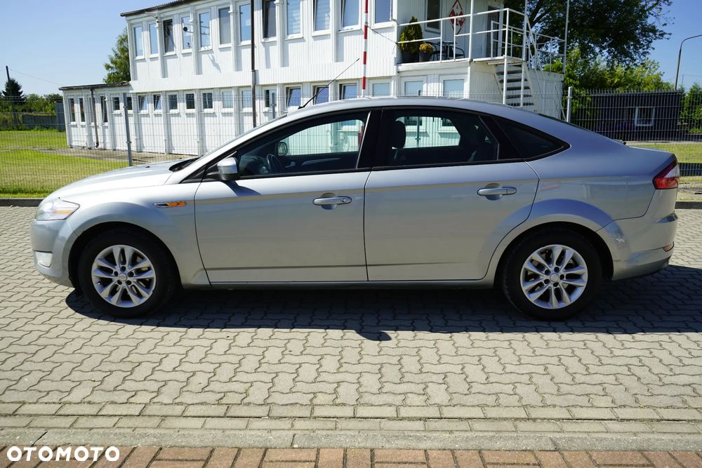 Ford Mondeo 2.0 TDCi Trend - 12