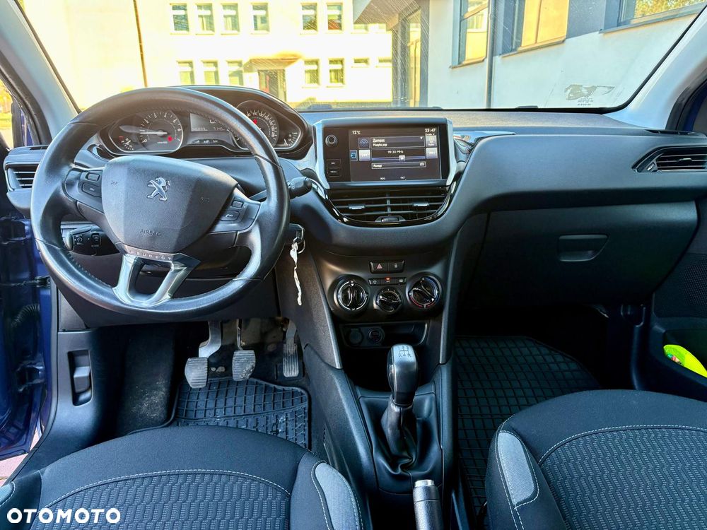 Peugeot 208 PureTech 82 Start & Stop Tech Edition - 11