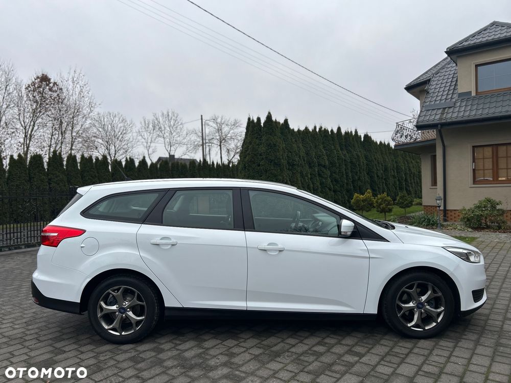 Ford Focus 1.5 TDCi DPF Start-Stopp-System Business - 8