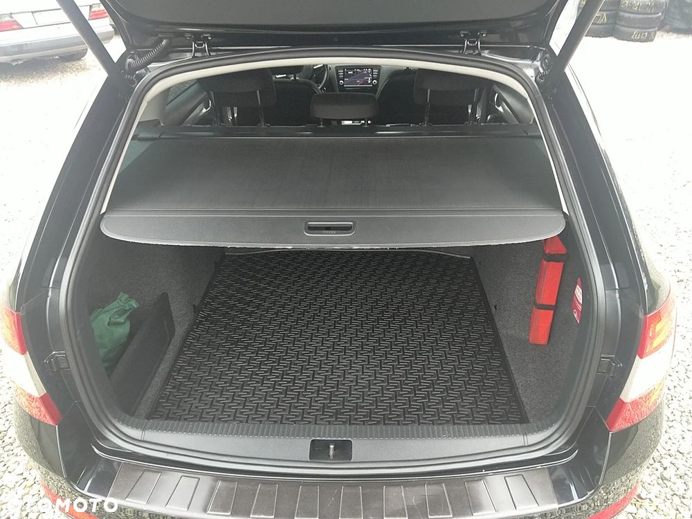 Skoda Octavia 2.0 TDI Edition DSG - 15