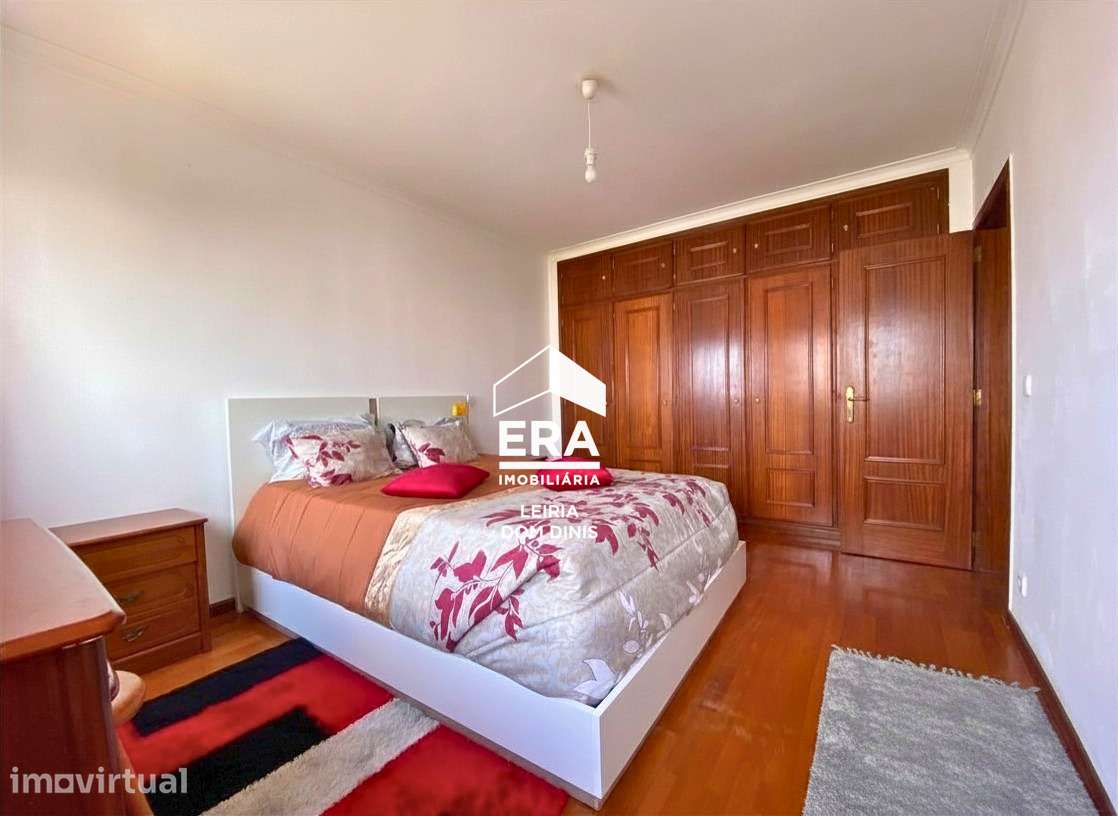 Apartamento T2 com varanda, terraço e garagem em Leiria - Grande imagem: 5/22