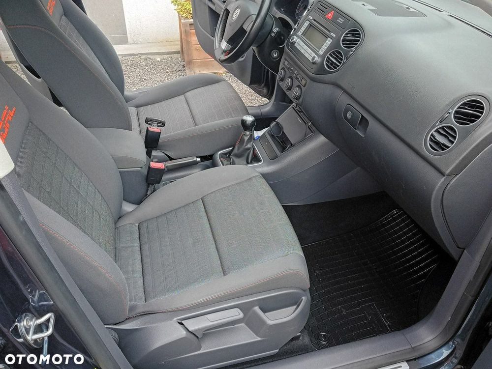Volkswagen Golf Plus - 10
