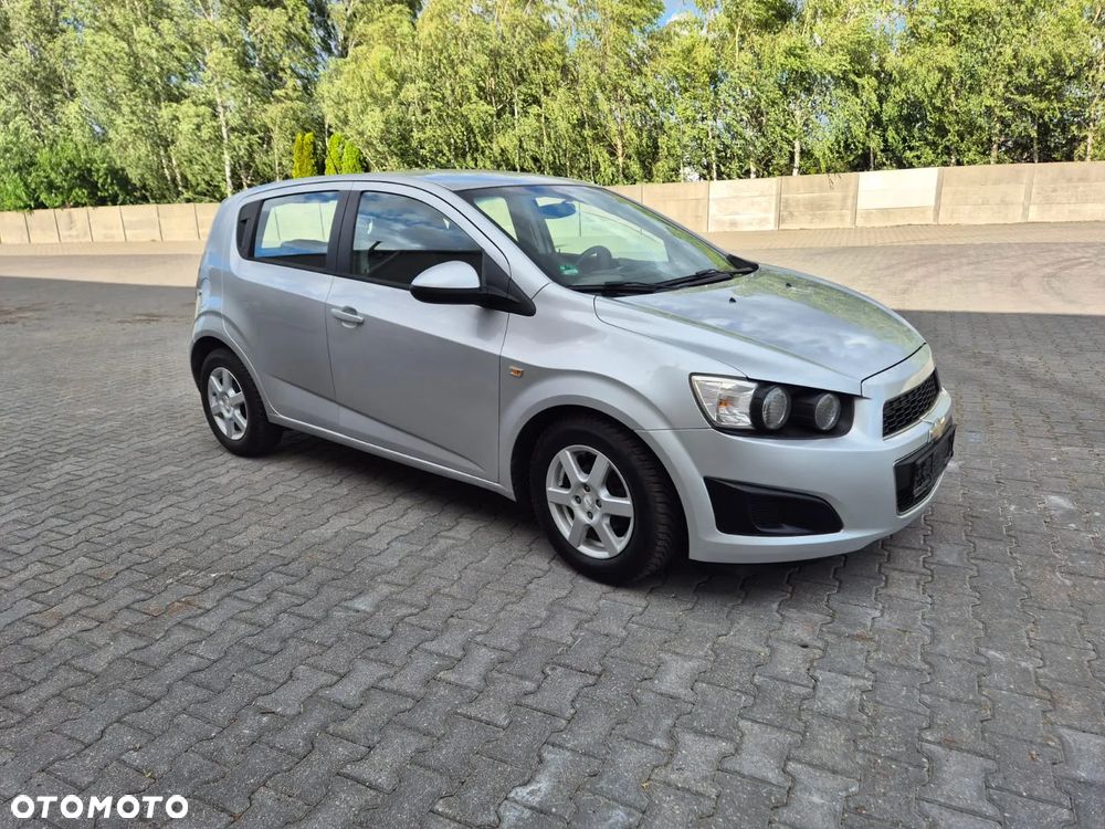 Chevrolet Aveo - 11