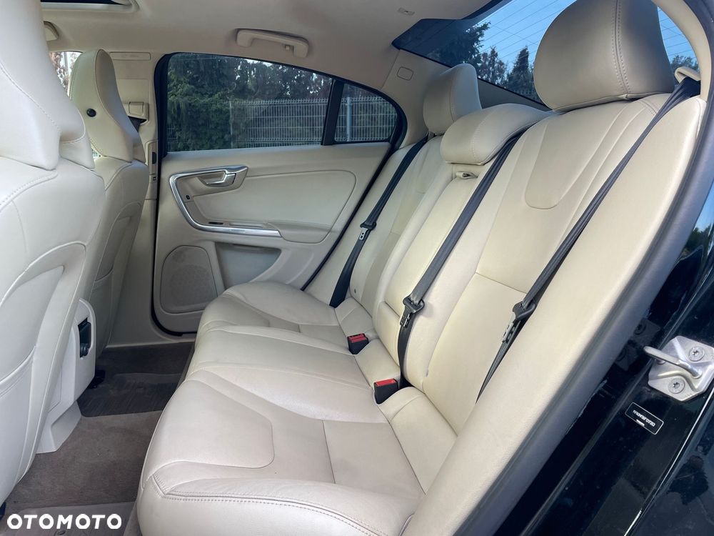Volvo S60 T5 Geartronic Summum - 8