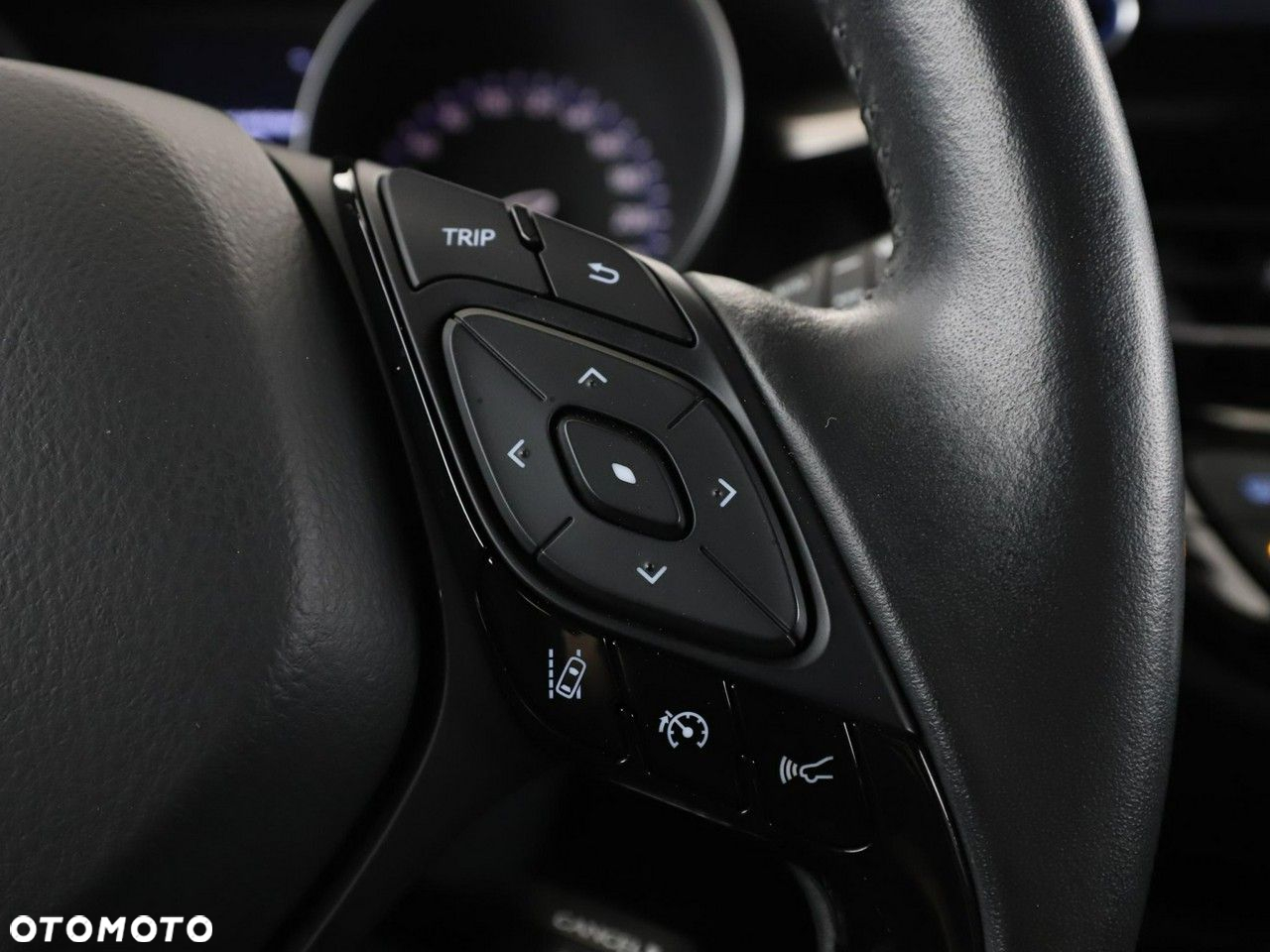 Toyota C-HR Hybrid Lounge - 25