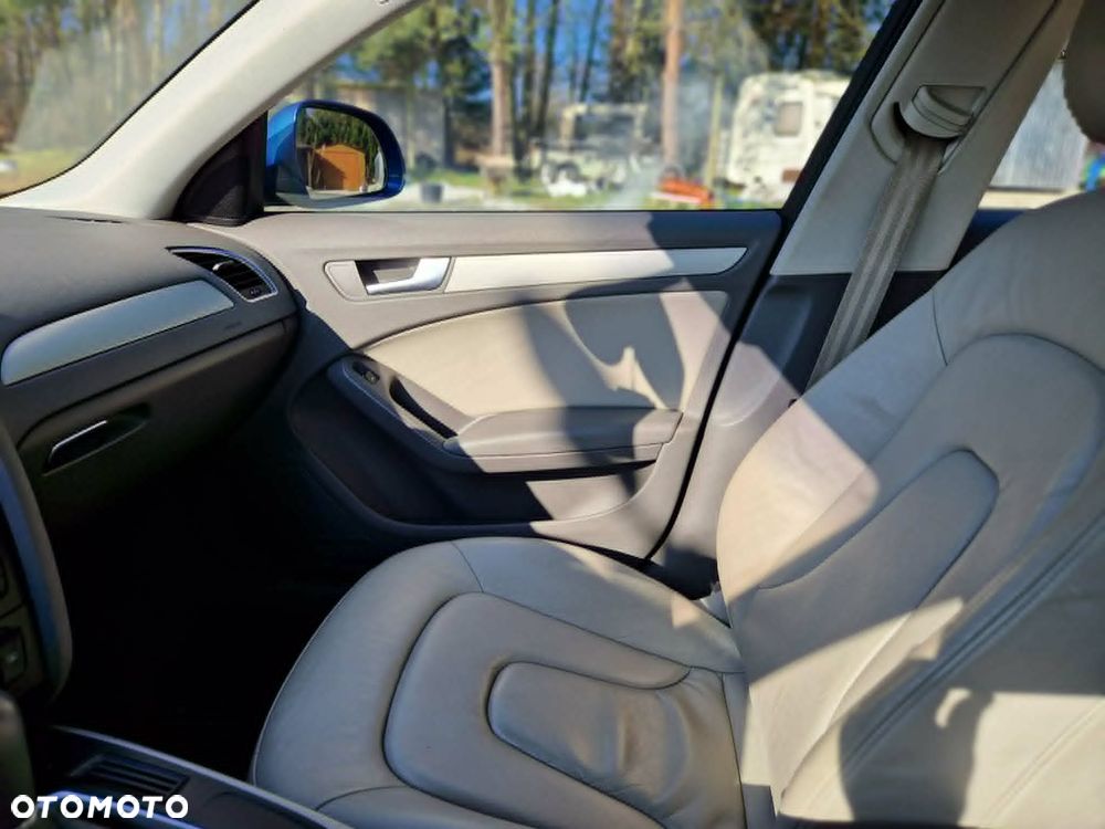 Audi A4 Limousine - 19