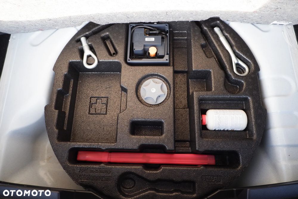 Nissan Qashqai 1.6 DCi Xtronic N-Connecta - 14