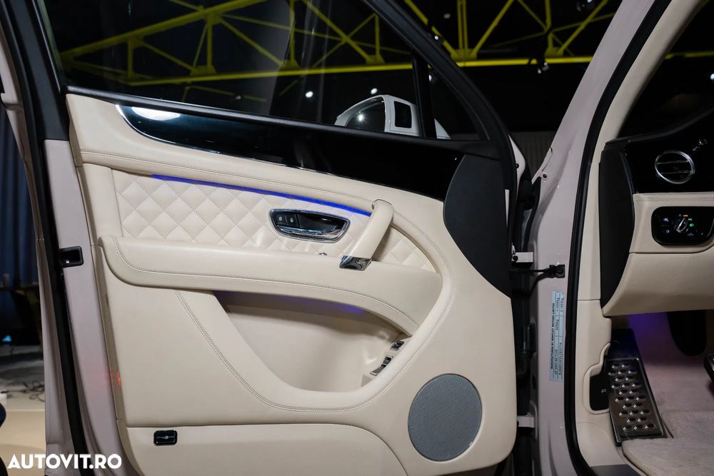 Bentley Bentayga - 19