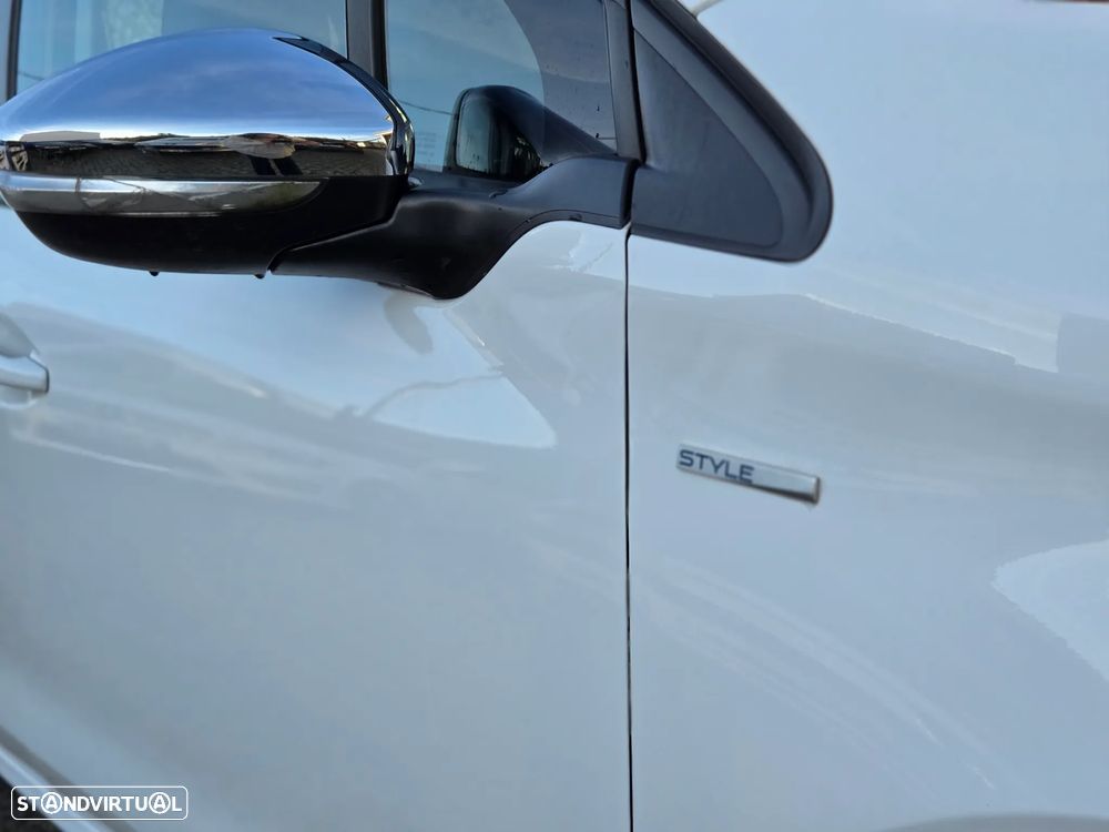 Peugeot 208 1.6 BlueHDi Style - 3
