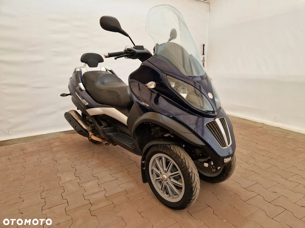Piaggio MP-3 - 3