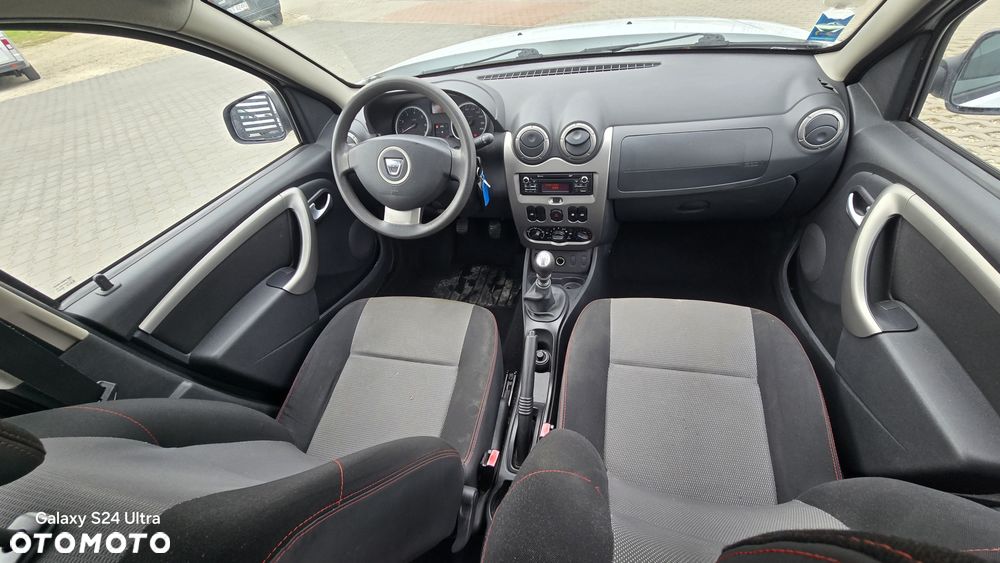 Dacia Duster dCi 110 FAP 4x2 Laureate - 13