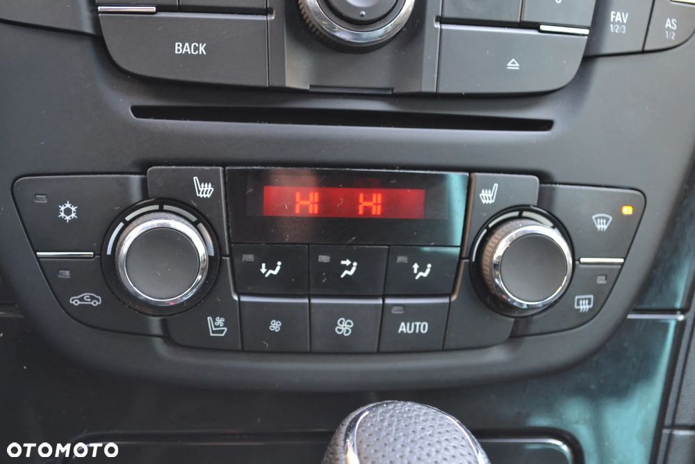 Opel Insignia 2.0 CDTI Sport - 22