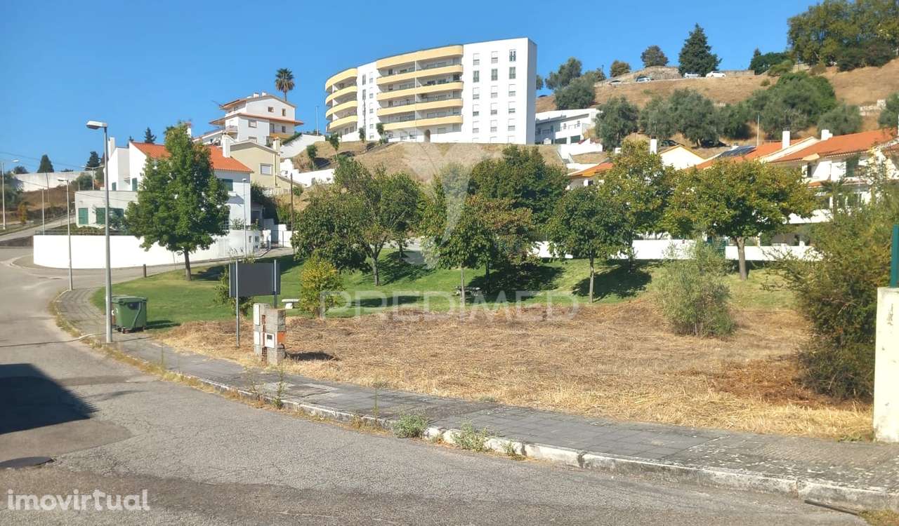 Lote para Construção de Moradia, localizado em Abrantes. - Grande imagem: 2/15