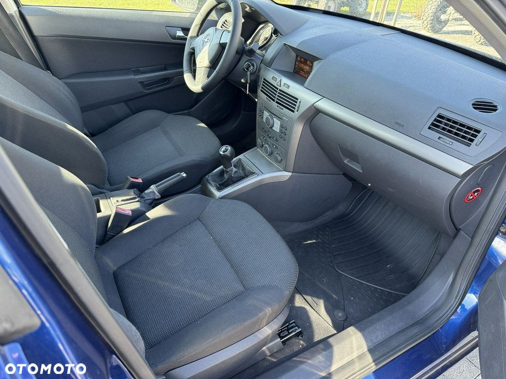 Opel Astra 1.6 Catch me - 25