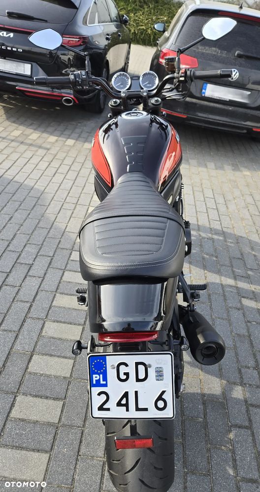 Kawasaki Z 900 RS - 12