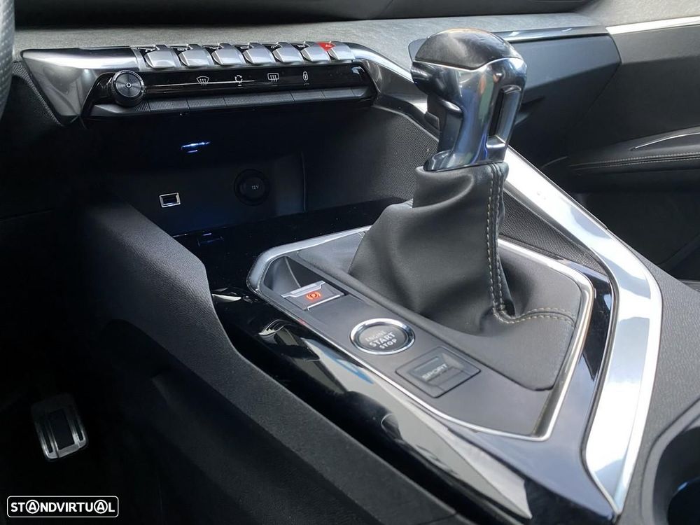 Peugeot 3008 1.5 BlueHDi GT - 22