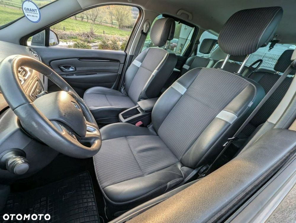 Renault Grand Scenic - 15