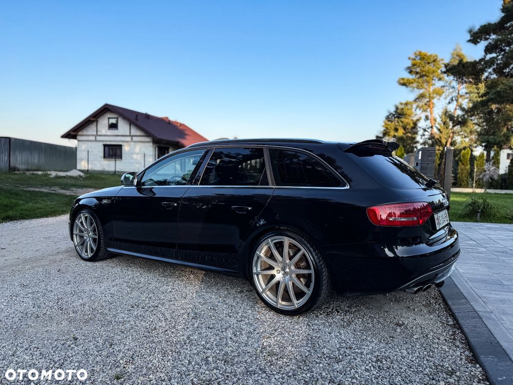 Audi S4 Avant - 11