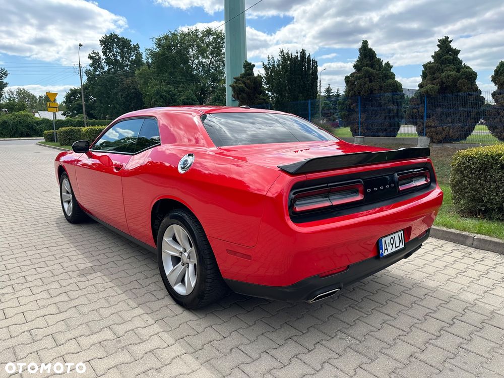 Dodge Challenger 3.6 SXT Plus - 13