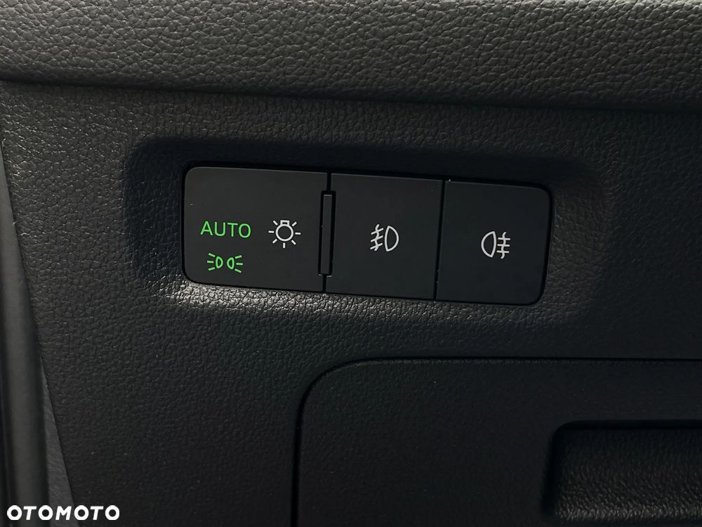 Skoda Octavia 1.5 TSI ACT Business - 35