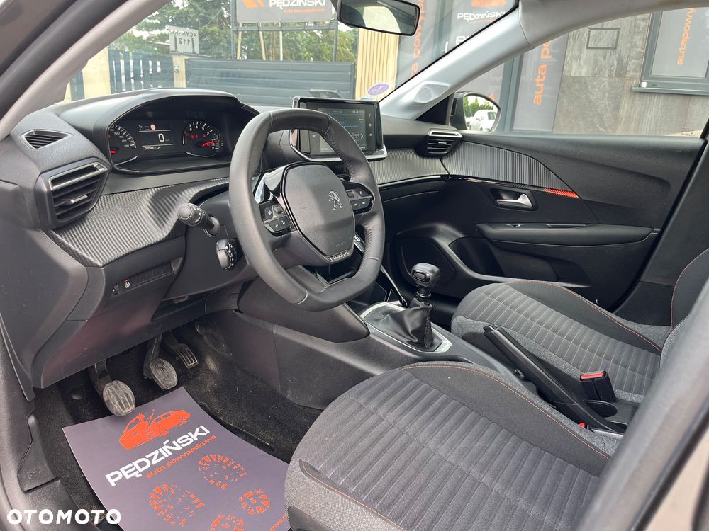 Peugeot 208 - 7