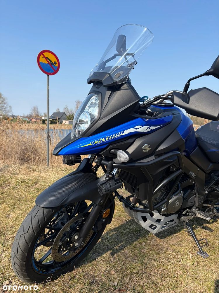 Suzuki V-STROM - 4