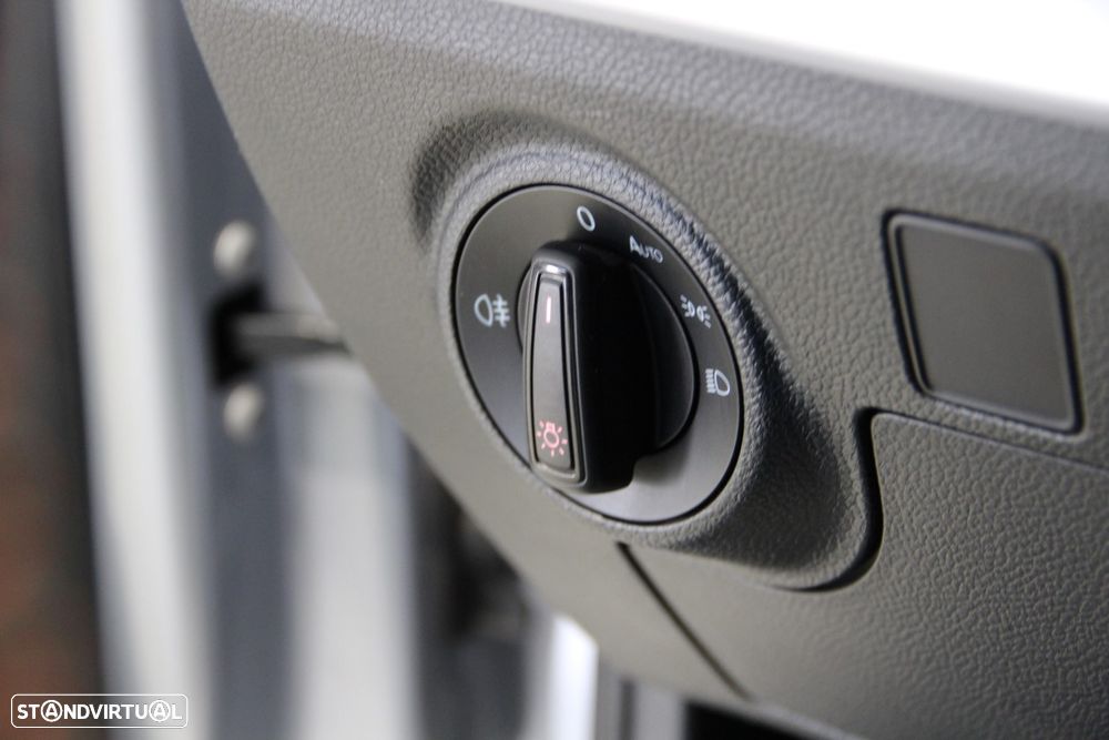 SEAT Arona 1.0 TSI FR - 12