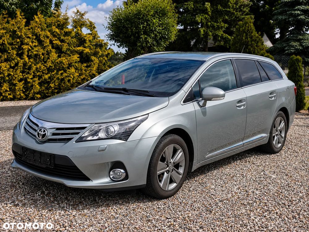 Toyota Avensis 2.0 Premium EU5 - 1