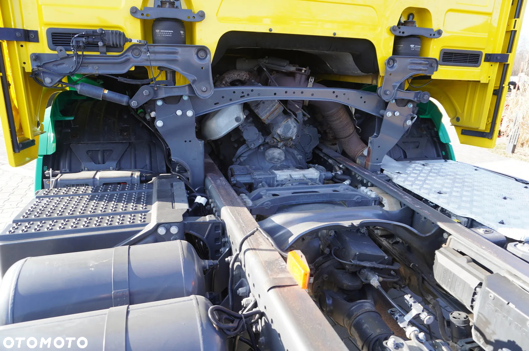 Scania R650 V8 8x4/4 E6 / r.2020 - 11