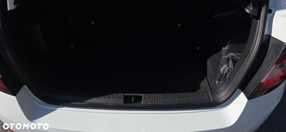 Skoda Fabia 1.0 MPI Active - 17