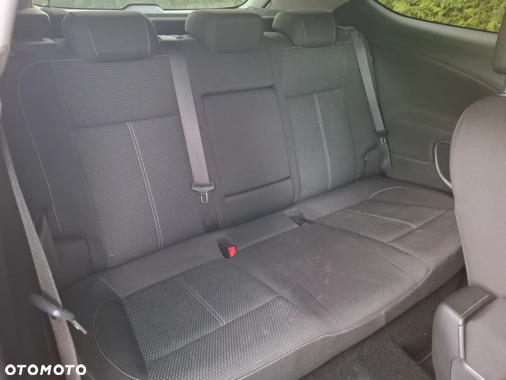 Opel Astra - 11