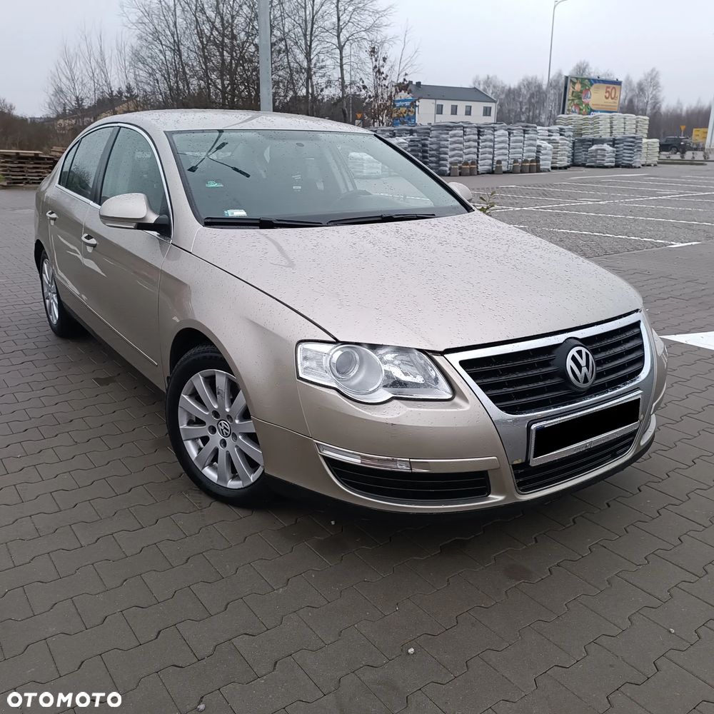 Volkswagen Passat 2.0 TDI Individual Chrom - 1