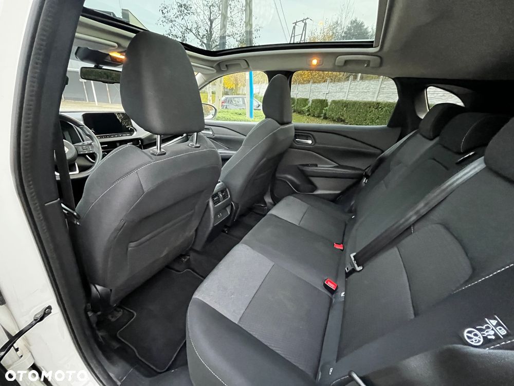 Nissan Qashqai 1.3 DIG-T TEKNA - 11