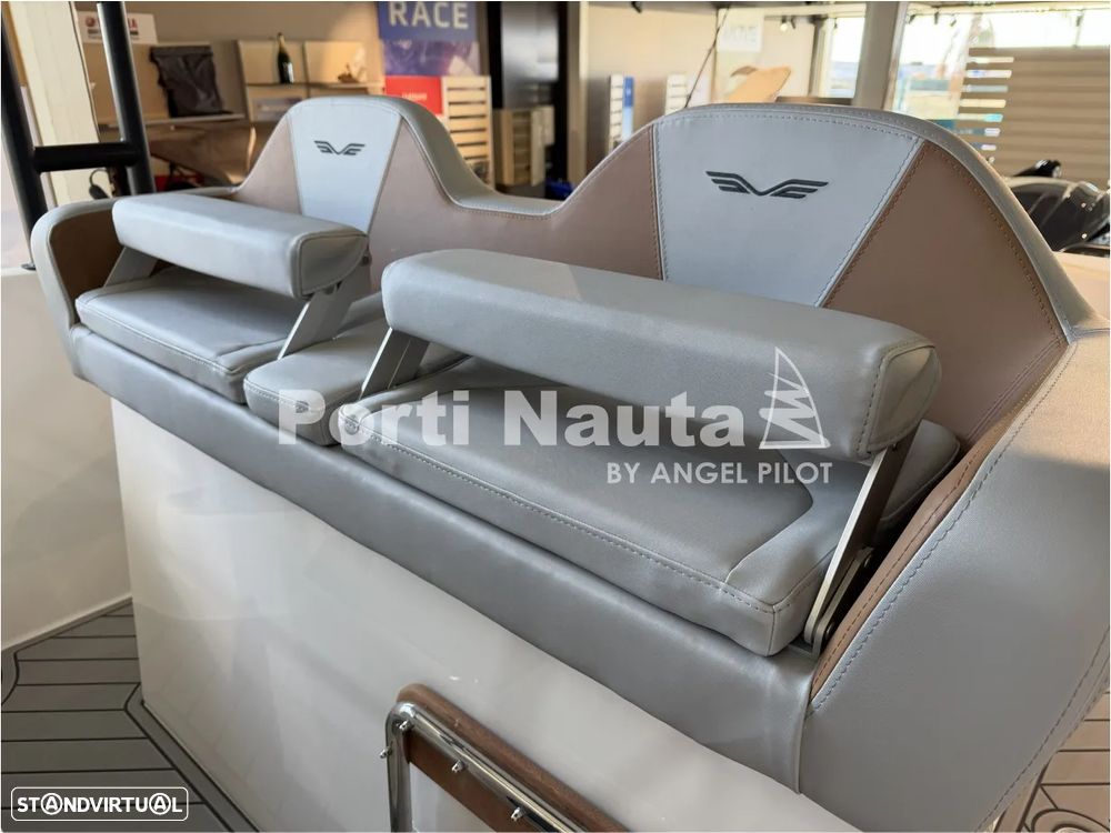 Beneteau Flyer 8 SUNdeck V2 - 10