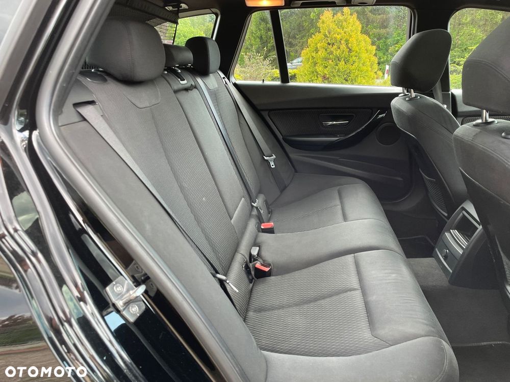 BMW Seria 3 318d Blue Performance Modern Line - 12