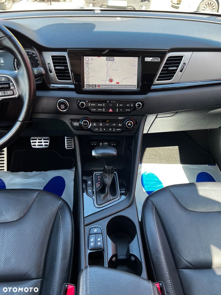 Kia Niro 1.6 GDI PHEV 2WD OPF Vision - 24